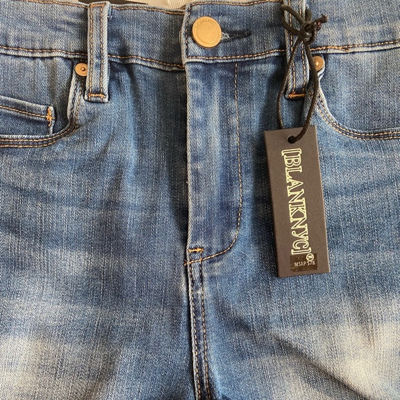 BlankNYC Barrow Vintage High Rise Denim Shorts - Picture 9 of 12
